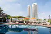 Riva Surya Bangkok - Poolbereich